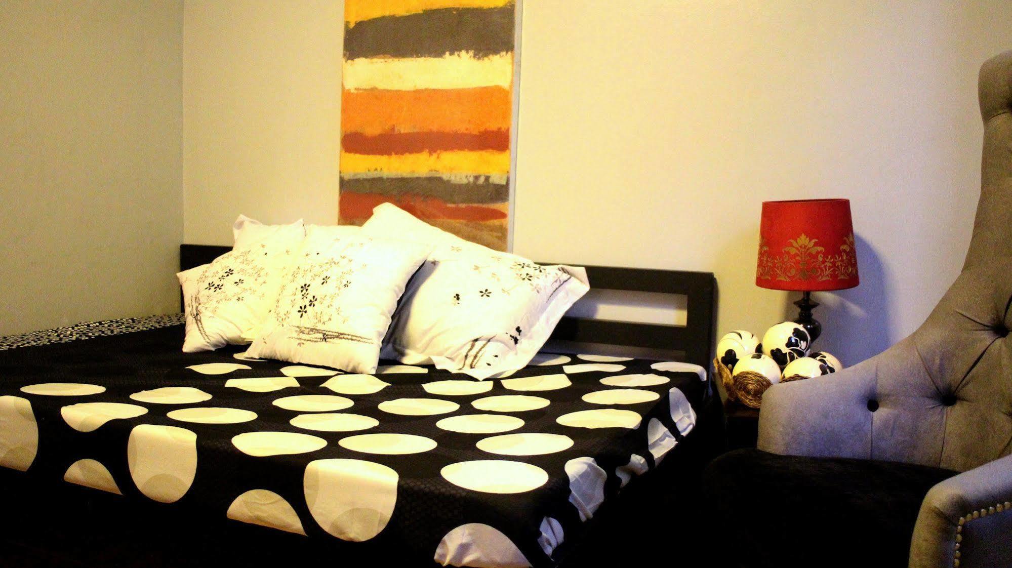 Urban Hostel Pasig City Buitenkant foto