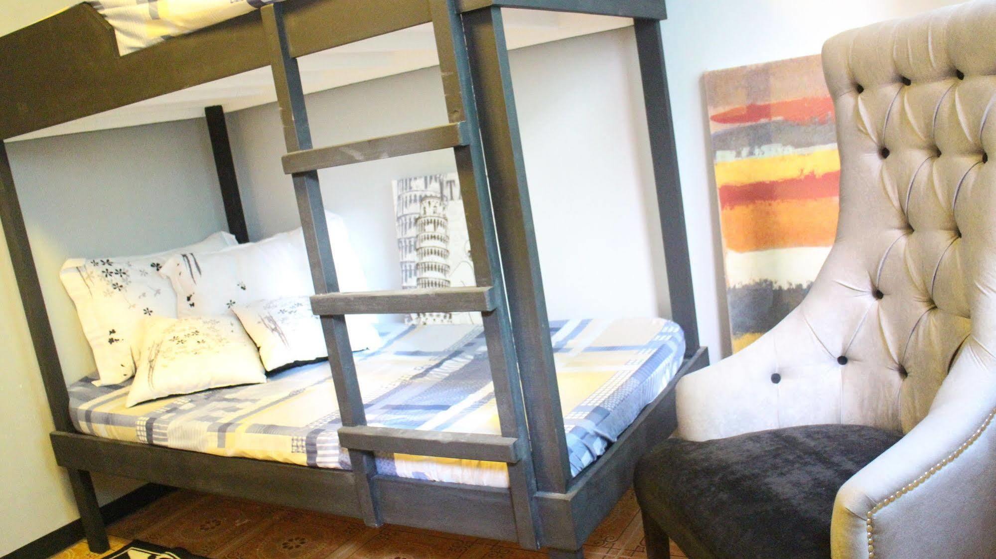 Urban Hostel Pasig City Buitenkant foto