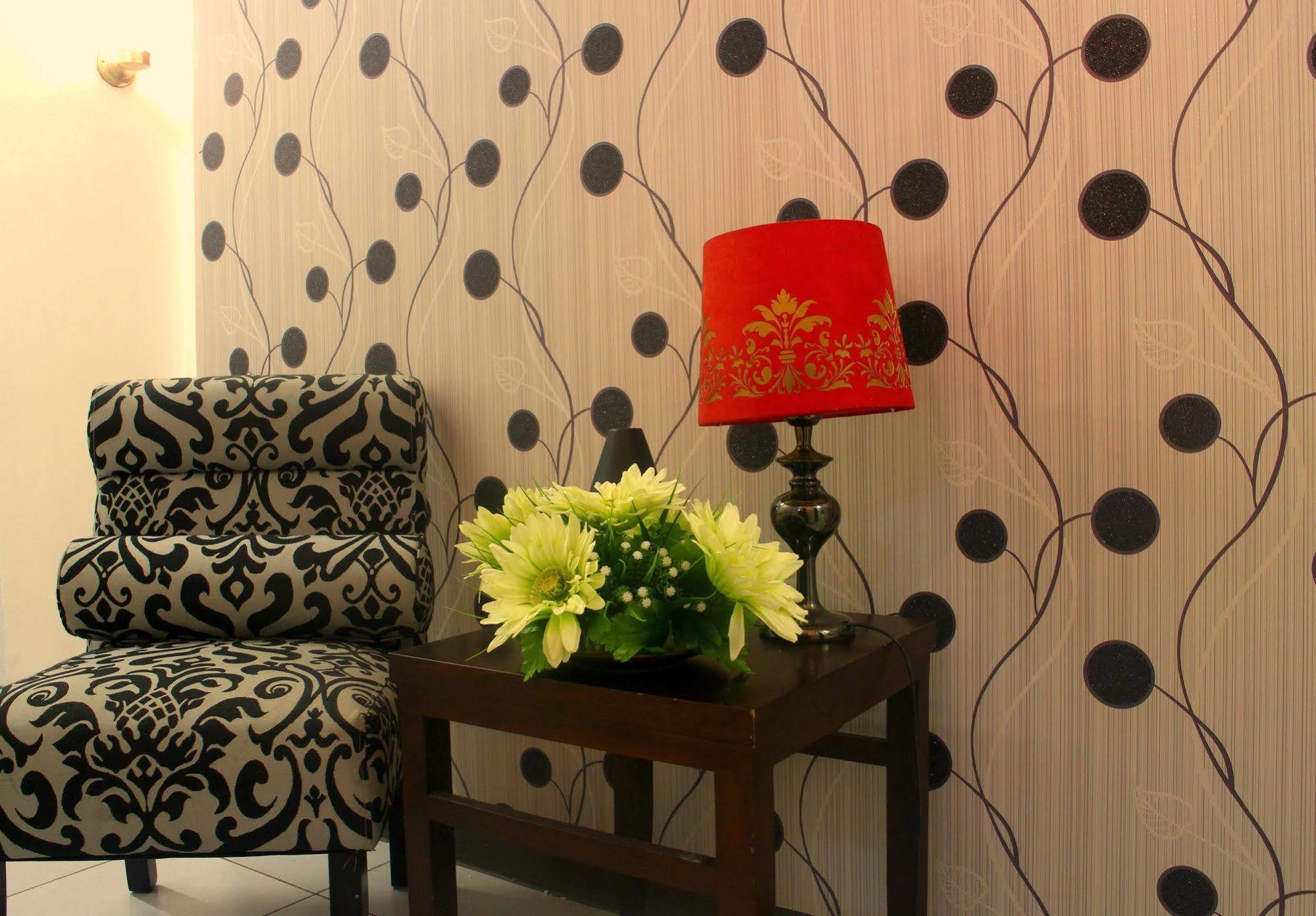 Urban Hostel Pasig City Buitenkant foto