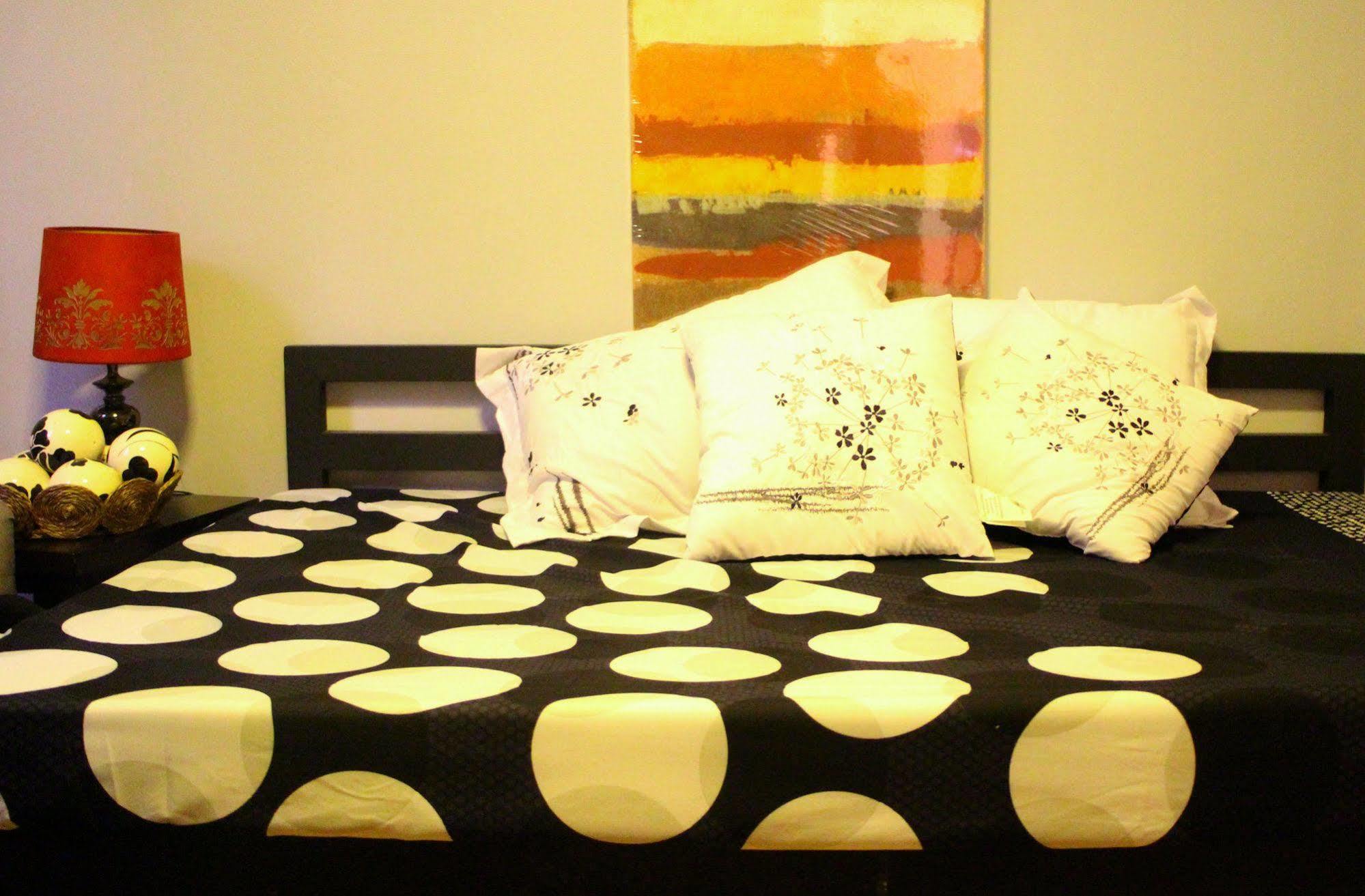 Urban Hostel Pasig City Buitenkant foto
