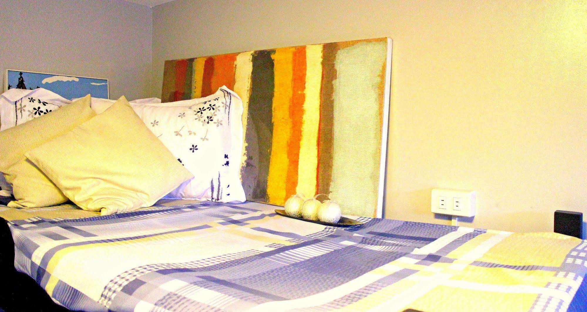 Urban Hostel Pasig City Buitenkant foto